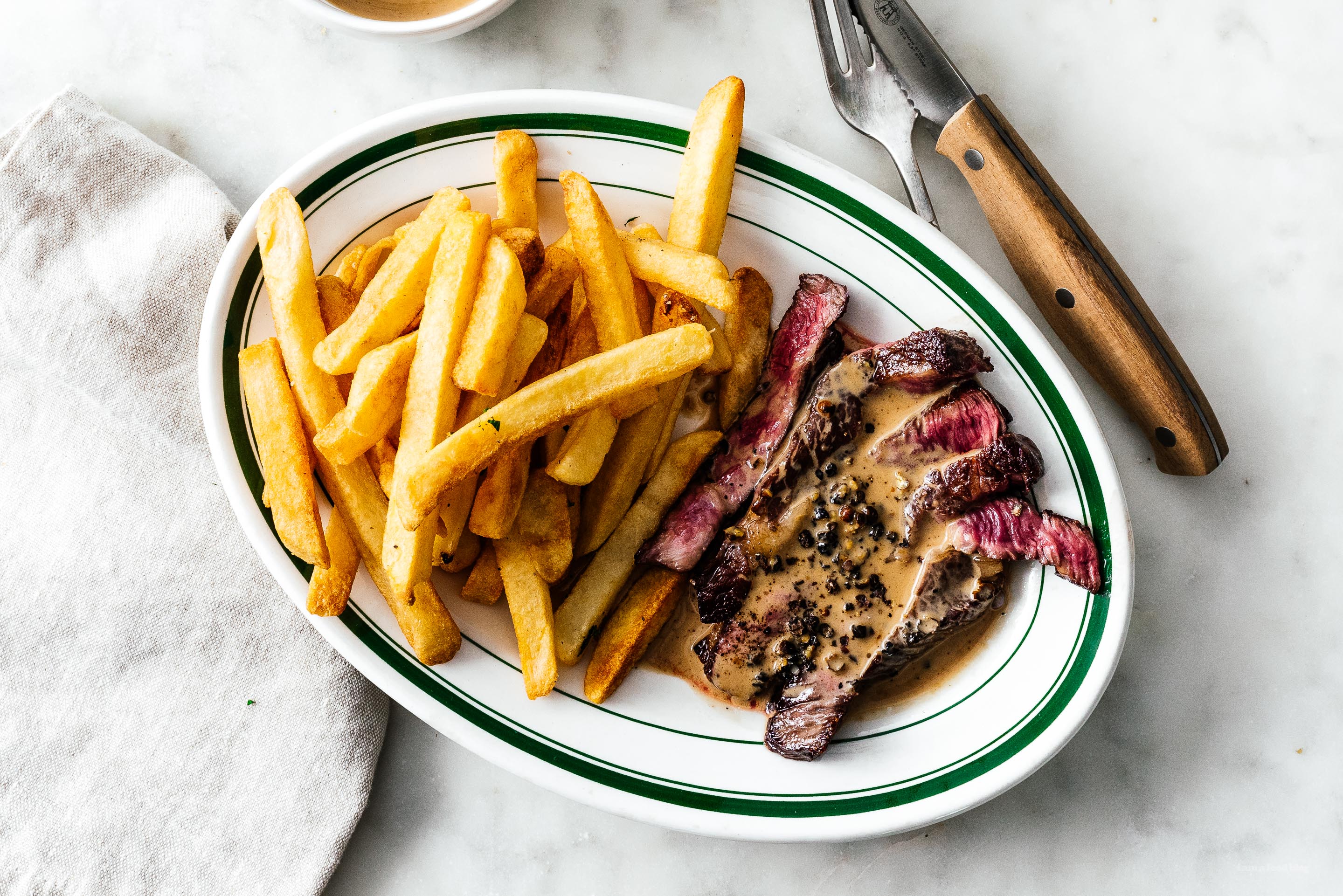 Move over steak spice! Take your steak over the top with these 5 steak sauces that youâll want to eat with a spoon: mustard cream, classic peppercorn, Japanese Chimichurri, coconut curry, and garlic mushroom. #steak #steakrecipe #recipes #dinner #sauce #steaksauce #reversesearsteak #reversesear