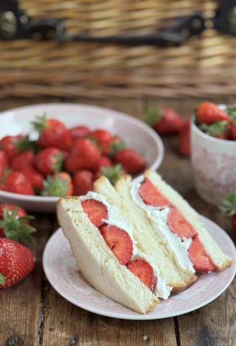 Strawberries & Cream Sandwich