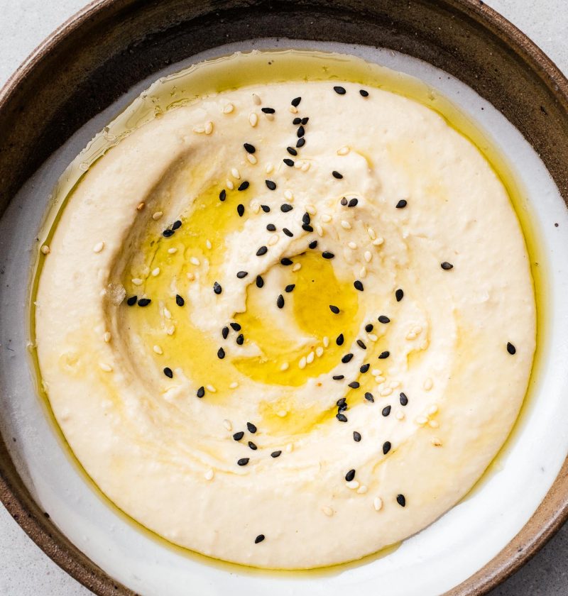 Super Easy Smooth and Creamy Hummus Recipe