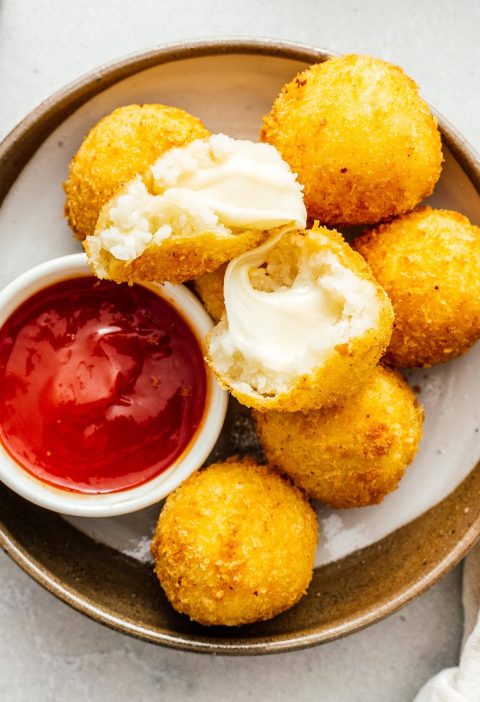 How to Make Cheesy Potato Balls