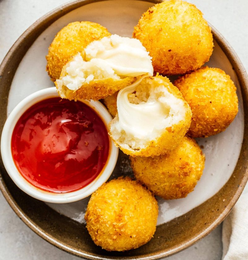 How to Make Cheesy Potato Balls