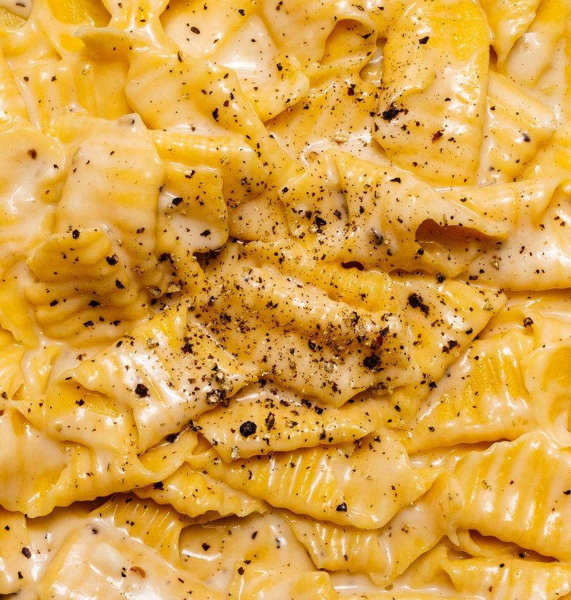 Creamiest Pepperiest Cacio e Pepe Pasta