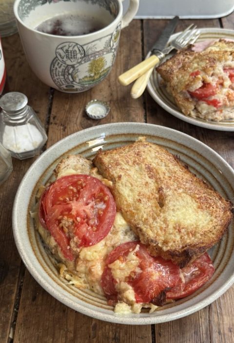 Harvester’s Cheese and Tomato Pie