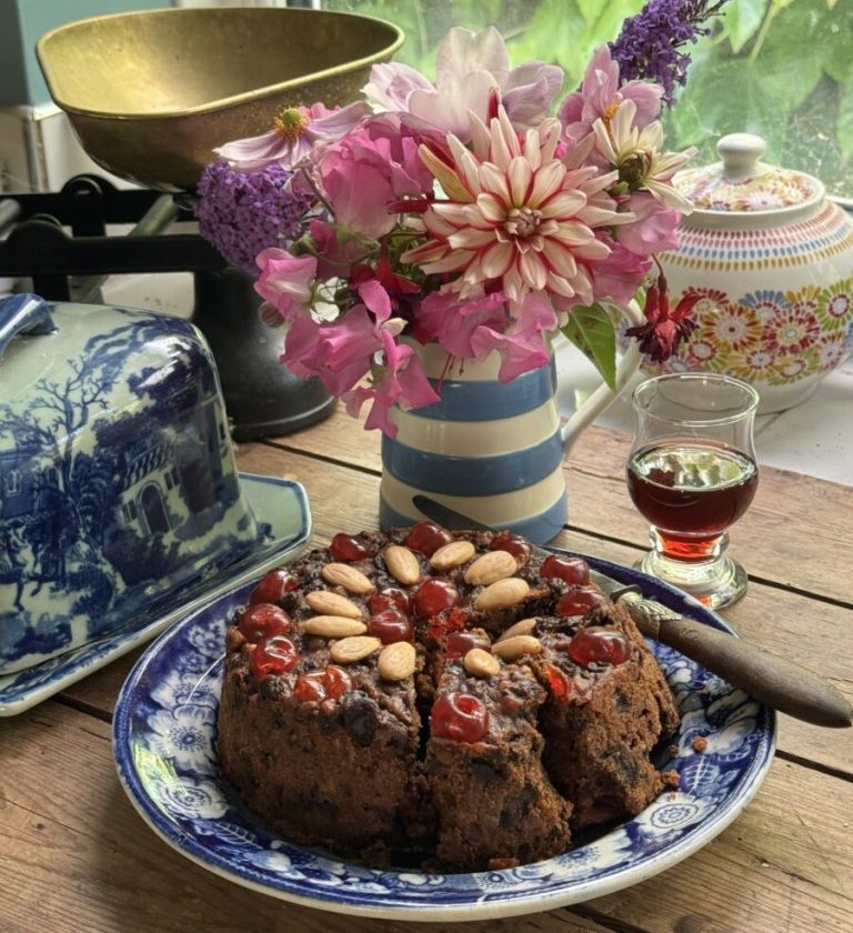 Melton Hunt Cake