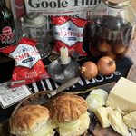 Pub Style Cheese & Onion Cobs (Bread Rolls)