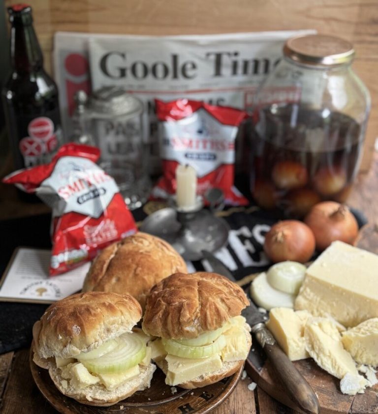 Pub Style Cheese & Onion Cobs (Bread Rolls)