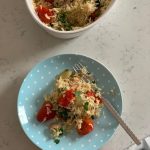 PastÄ de fasole cu aioli din usturoi Èi plante aromate