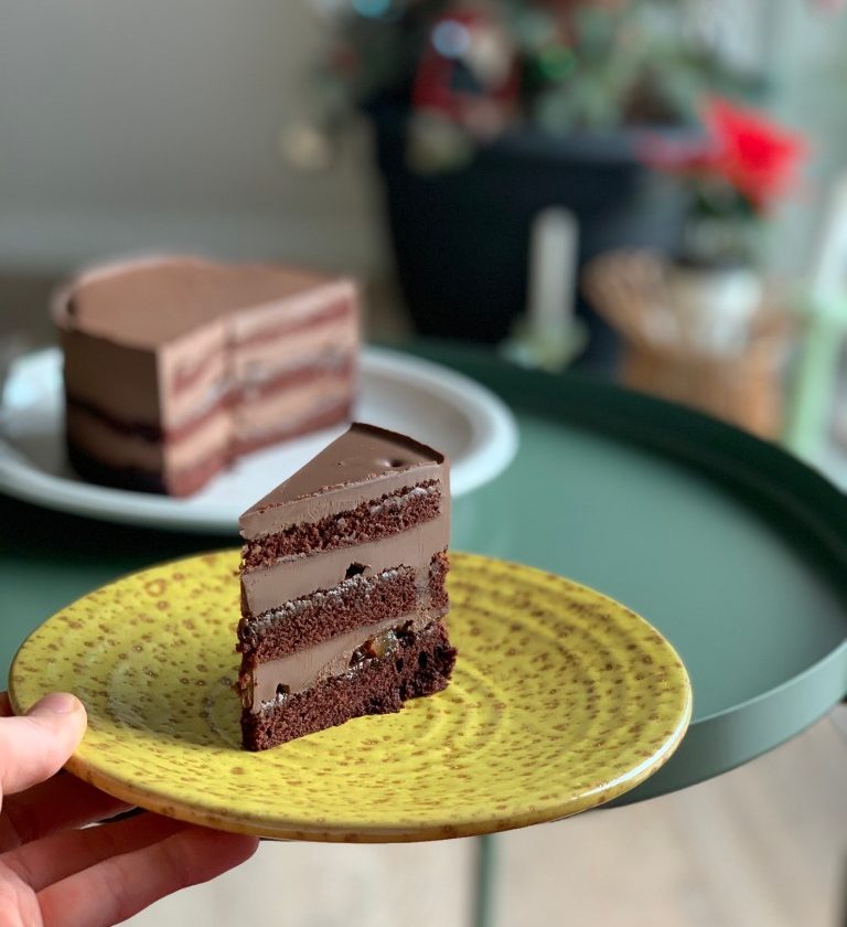 Tort cu ciocolatÄ Èi marmeladÄ de portocale
