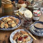 Traditional Singinâ Hinnies (Griddle Cakes)