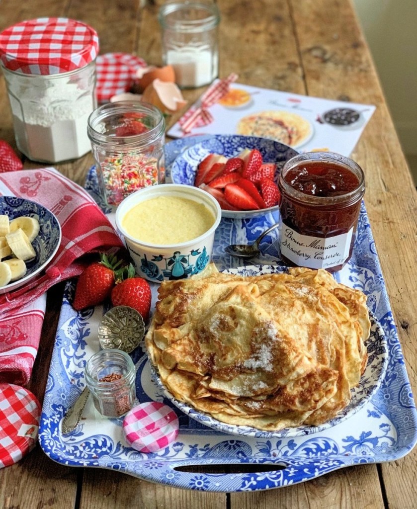 strawberries and cream pancakes (