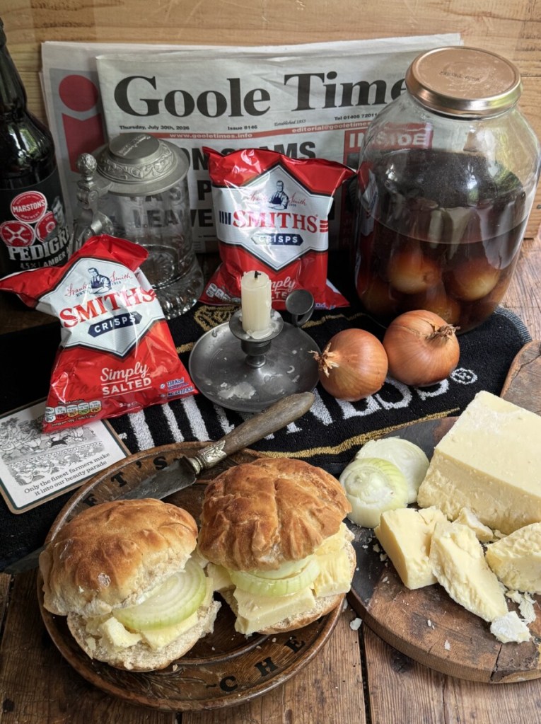 Pub Style Cheese & Onion Cobs (Bread Rolls)