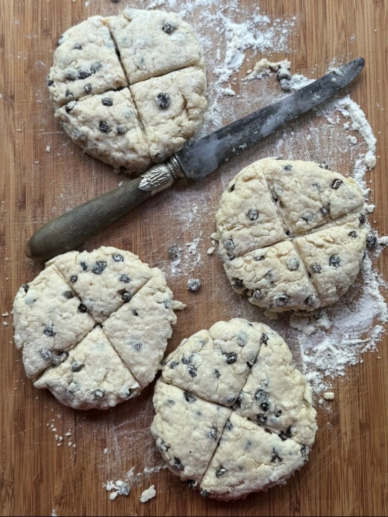 Traditional Singin' Hinnies (Griddle Cakes)